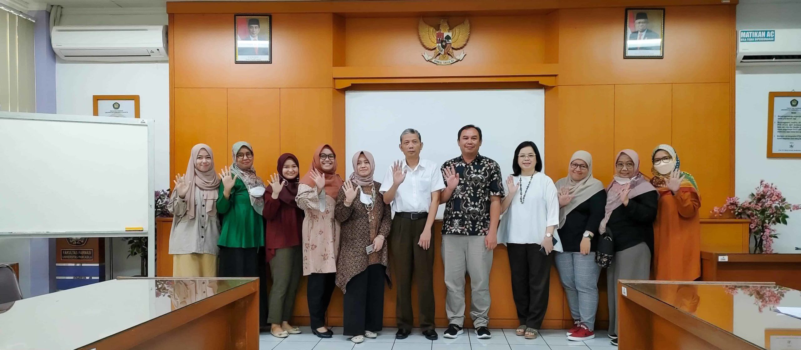 Perjanjian Kerjasama Antara Fakultas Farmasi Dengan Indonesian Young Scientist Association (IYSA)