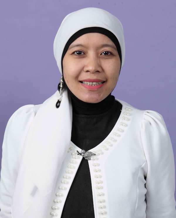 apt. Hesty Utami Ramadaniati, M.Clin., Pharm., PhD.