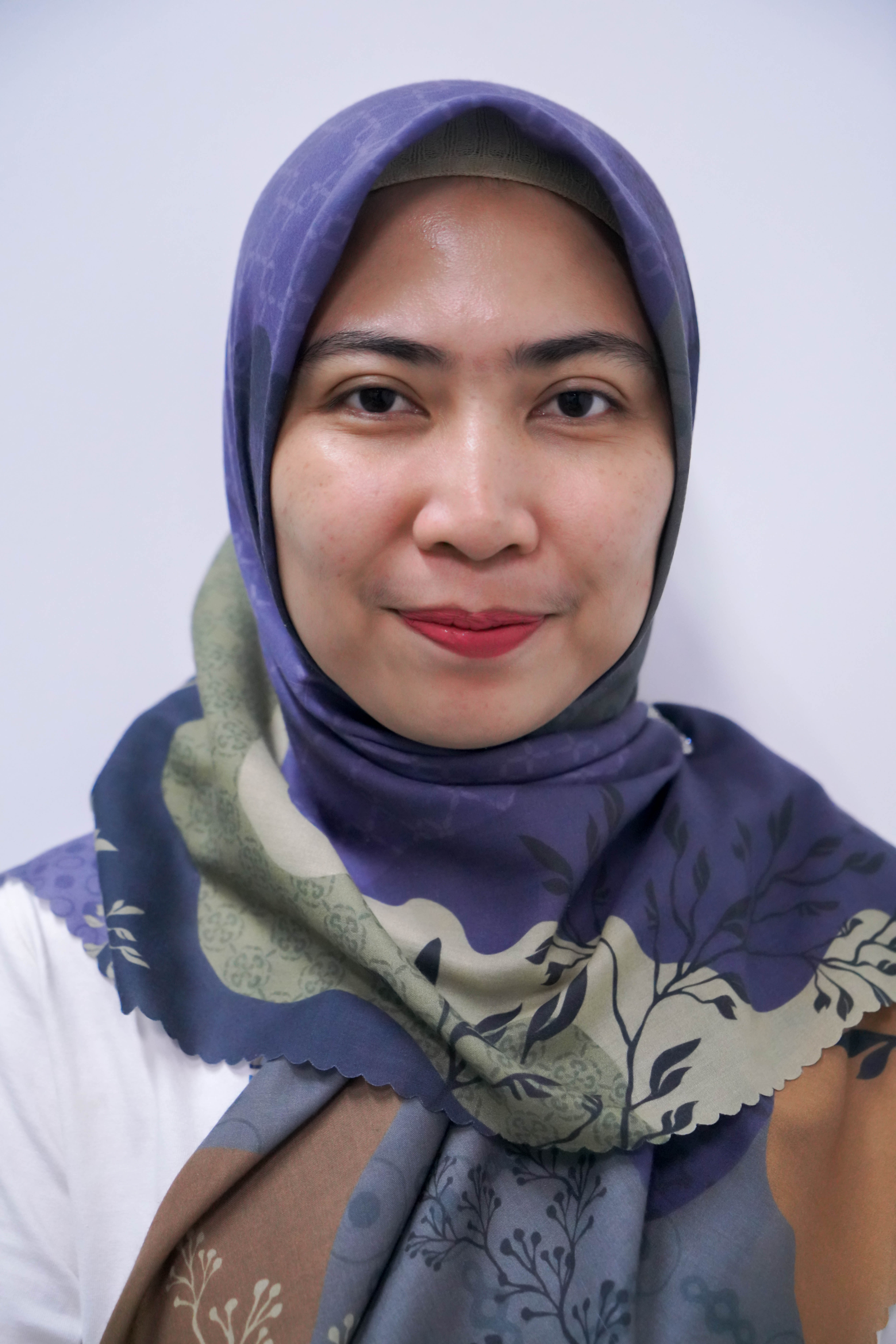 Dr. apt. Rahmatul Qodriah, M.Farm.