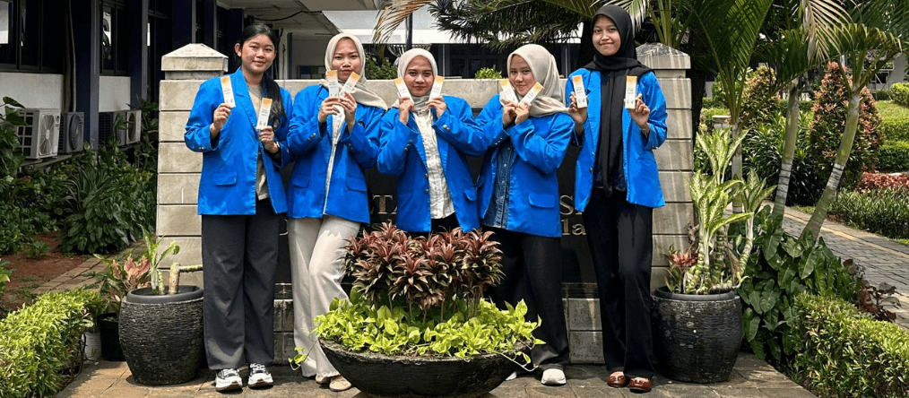 Mahasiswi UP Ciptakan Inovasi Mucoadhesive Edible Film Kombinasi Ekstrak Propolis Tetragonula laeviceps dan Kulit Buah Nanas sebagai Pencegahan Karies Gigi Mahasiswi UP Ciptakan Inovasi Mucoadhesive Edible Film Kombinasi Ekstrak Propolis Tetragonula laeviceps dan Kulit Buah Nanas sebagai Pencegahan Karies Gigi