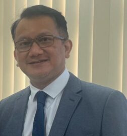 Dr. dr. Manuel Hutapea, Sp.OG, Subsp.Onk., M.H.
